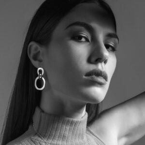 Aisbel V.